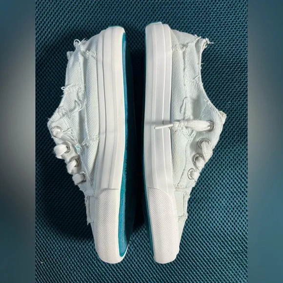 Blowfish Malibu slip on sneakers gray/green and white, size 7 - Picture 4 of 8